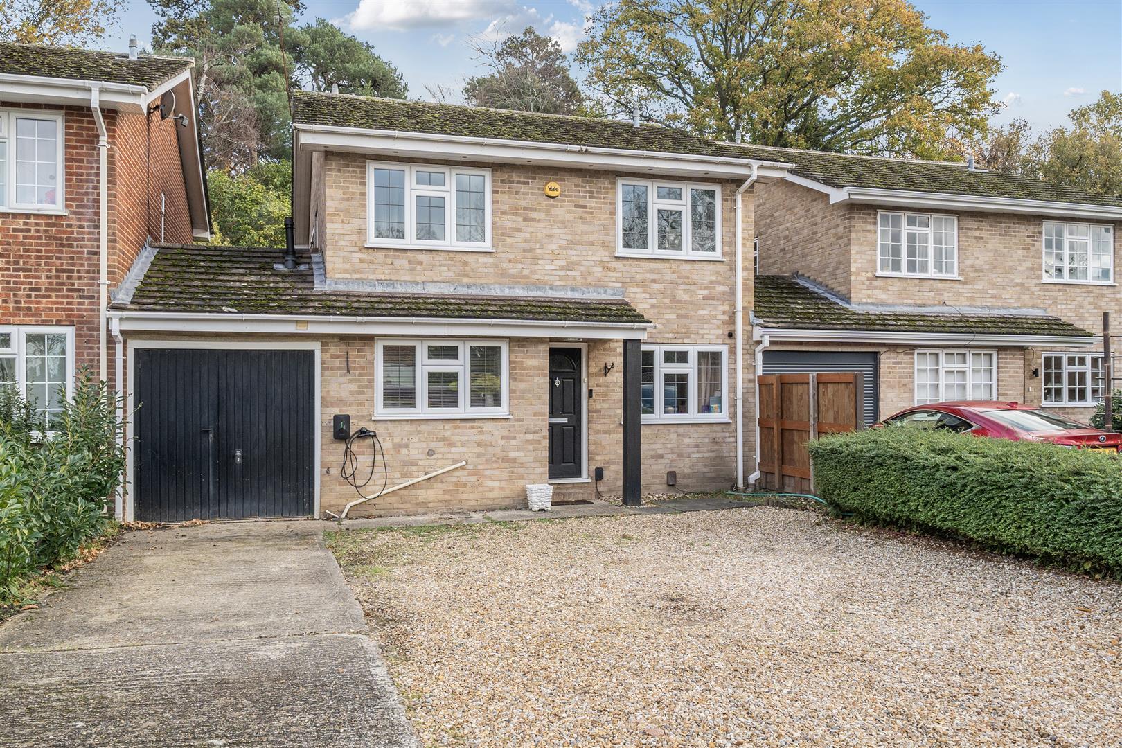 Cambrian Close, Camberley